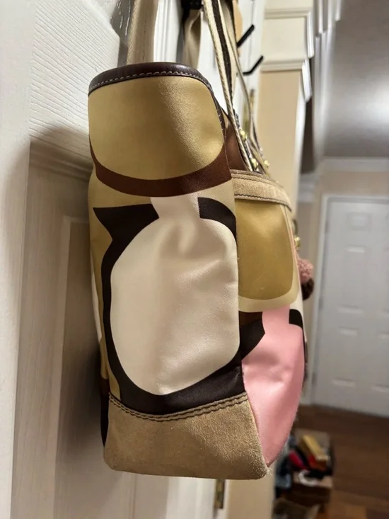 Coach VINTAGE G05M-8F33 Hamptons Optic Scarf Print w Tan Suede Bottom Tote EUC - Picture 15 of 15